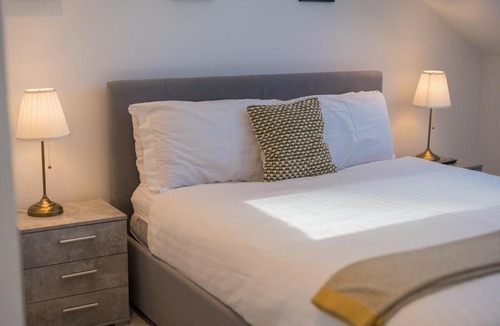 Coventry Apartment | The Loft Studio at Coventry Central with Wi-Fi