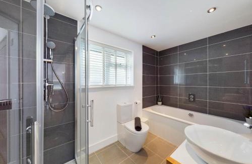 Burgh Island House | The Malthouse, a 5 minute walk to Bantham
