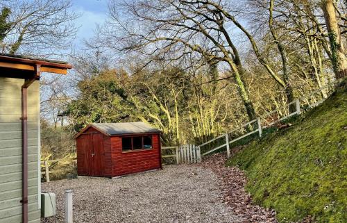 Molleston Cabin | The Maples