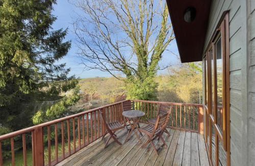 Molleston Cabin | The Maples