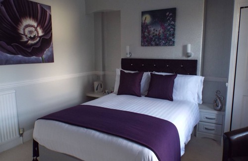 Torquay City Centre House | The Millbrook B & B