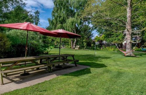 Irstead House | The Mowle