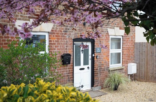 Eastington House | The Nook | Luxury Cotswolds Home | Sleeps 9