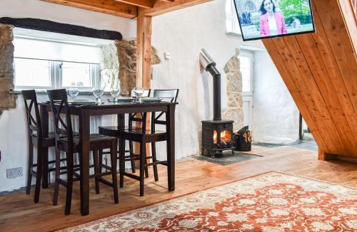 Redruth House | The Old Barn