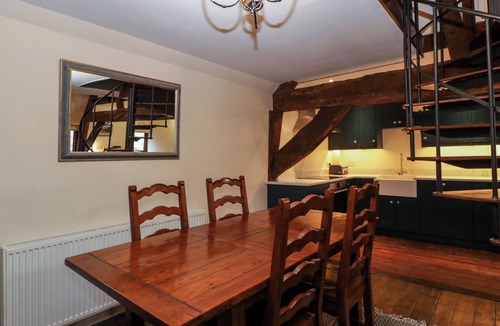 Stanton Cottage | THE OLD CIDER PRESS, character holiday cottage in Broadway