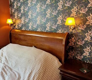 Compton Abbas Bed & Breakfast | The Old Forge Glamping and Cottage Stays