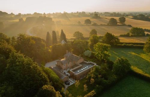 Malpas House | The Old Vicarage