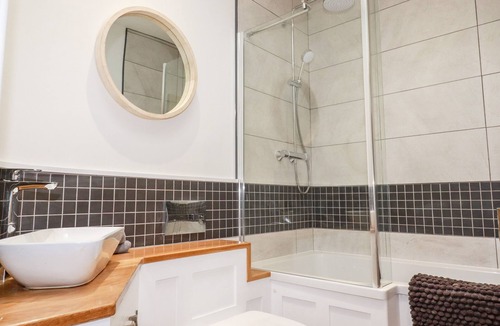 Gorran House | THE OLD WORKSHOP, pet friendly, with a garden in Gorran Churchtown