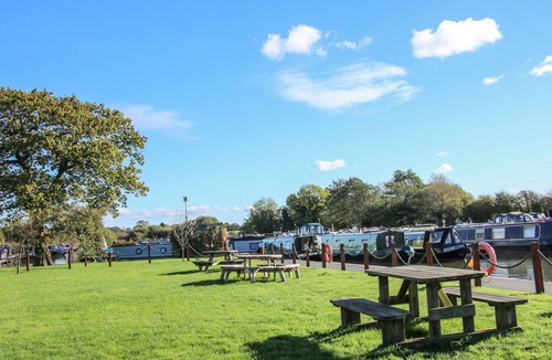 Loppington Cottage | THE OLD WORKSHOP, pet friendly, with a garden in Wem