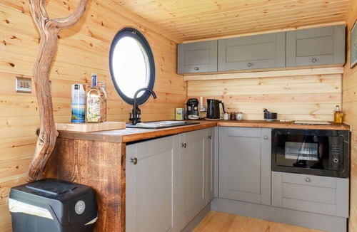 Penryn Cottage | THE OLJU, pet friendly, character holiday cottage in Ponsanooth