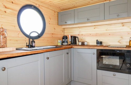 Penryn Cottage | THE OLJU, pet friendly, character holiday cottage in Ponsanooth