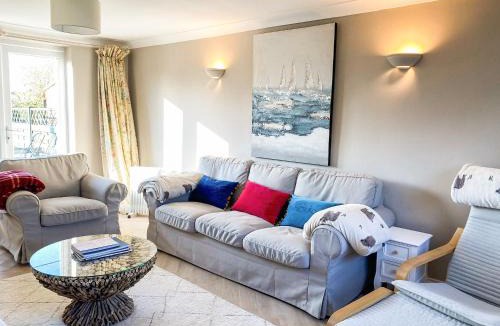 Docking House | The Oyster Catcher