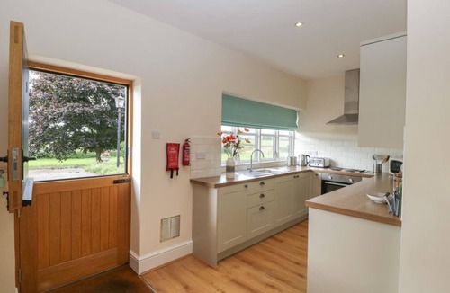 Usk House | THE PHEASANT ONE, Ref. 983854.