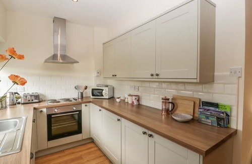 Usk House | THE PHEASANT ONE, Ref. 983854.