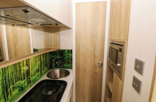 Ferryside Cottage | THE POD, romantic, country holiday cottage, with pool in Ferryside