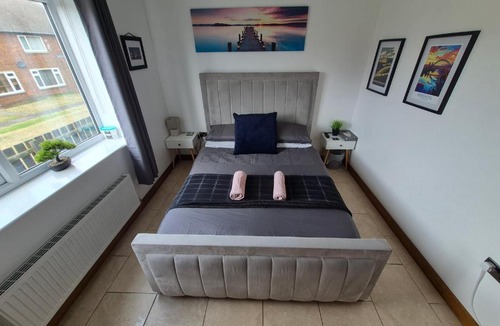 West Rainton Apartment | The Priory - 1 mile from Ramside Hall Hotel Spa and Golf & A1