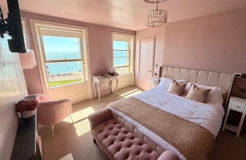 Ramsgate Hotel | The Royal Harbour Suites - Wellington Crescent