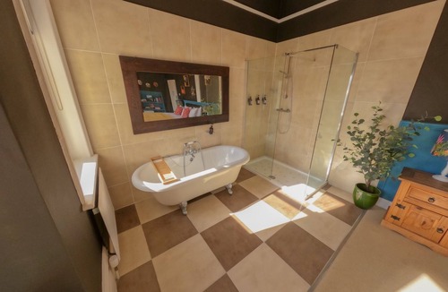 Eastbourne Seafront Bed & Breakfast | The Sheldon B&B