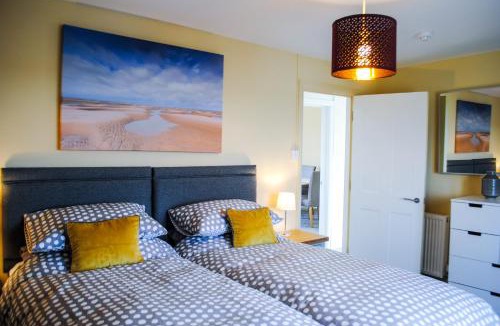 Deal Apartment | The Sky Lounge