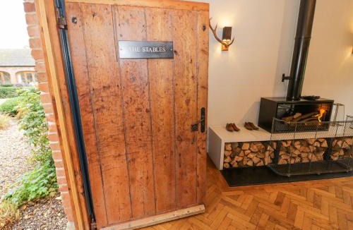 Moreton House | The Stables