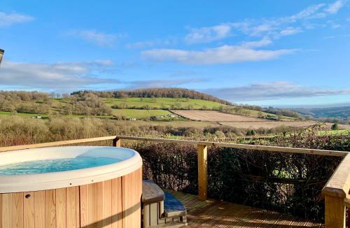Abergavenny House | The Stables