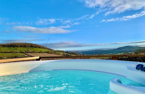 Abergavenny House | The Stables