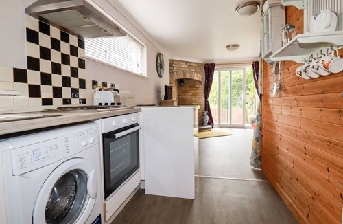 Saint Kew Cottage | THE STUDIO, pet friendly, character holiday cottage in Wadebridge