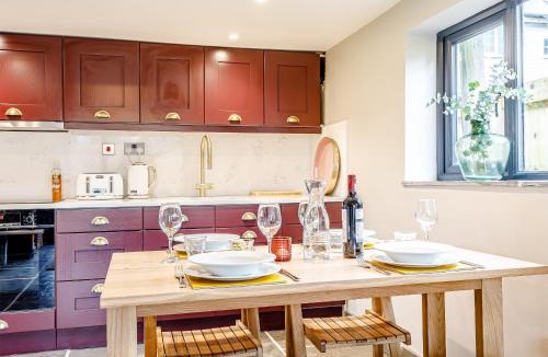 Warminster House | The Telephone Exchange