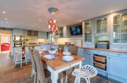 Gotherington House | The Thatch House