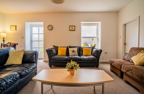 New Mills Apartment | The Torrs