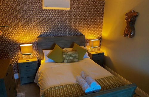 Calver House | The View, Luxury studio