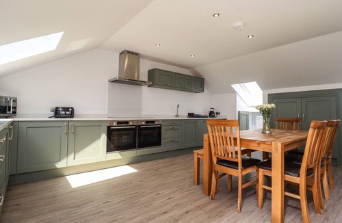 Amble House | THE WAVES, pet friendly, character holiday cottage in Amble