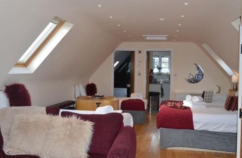 Corsham Apartment | The Well Room
