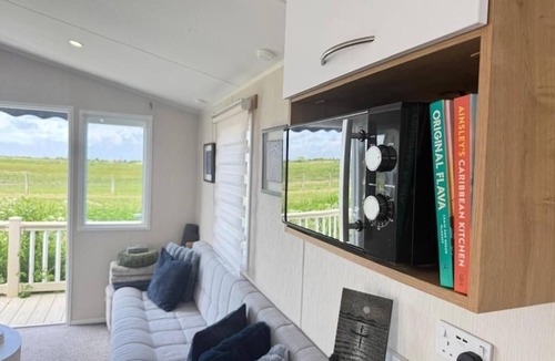 Seasalter House | The Whitstable Healing Spot