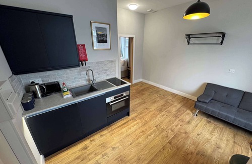 Bradley Stoke Apartment | The Willow - Studio 11
