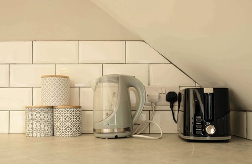 Bradley Stoke Apartment | The Willow - Studio 14