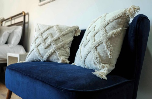 Bradley Stoke Apartment | The Willow - Studio 17