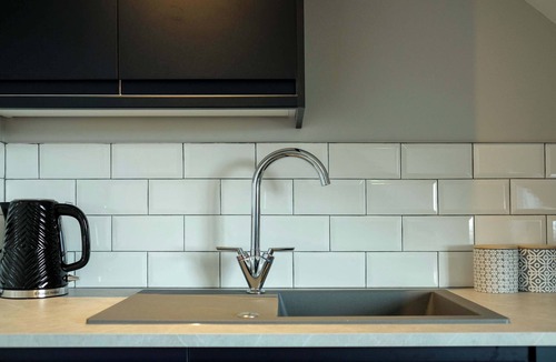 Bradley Stoke Apartment | The Willow - Studio 22