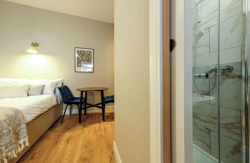Bradley Stoke Apartment | The Willow - Studio B