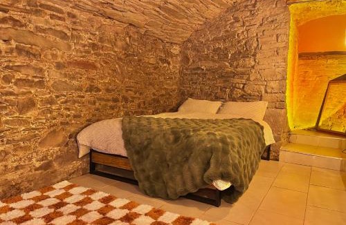Brecon Apartment | The Wine Cellar