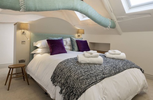 Minchinhampton House | These beautiful properties have been refurbished to an impeccable standard.