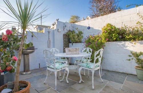 Mevagissey House | Thimble Cottage