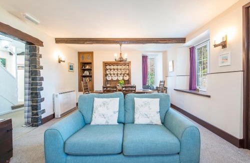 Dinas Cross House | Tides Reach
