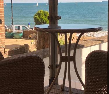 Shanklin Apartment | Tides Reach