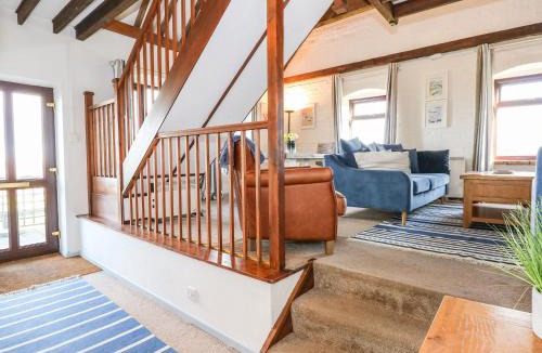 Weybourne House | Timbers