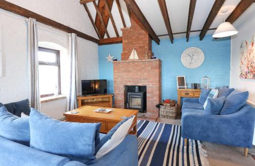 Weybourne House | Timbers