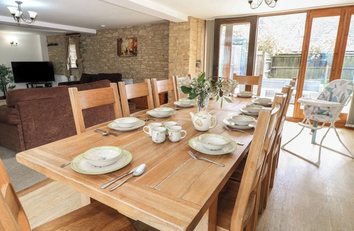 Chipping Norton Cottage | Tithe Barn, Lyneham