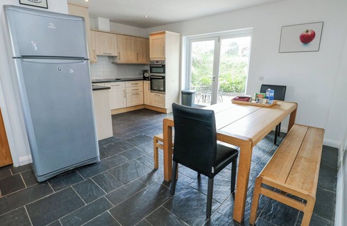 Dulas Cottage | Too Hoots