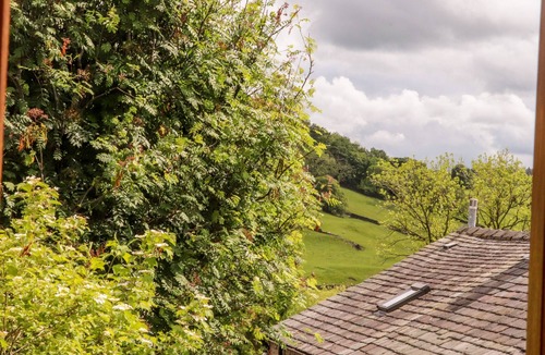 Settle Cottage | TOP HOUSE, pet friendly, character holiday cottage in Settle