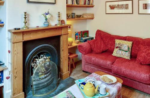 Glastonbury House | Tor Path Cottage